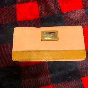 Simply Noelle Wallet